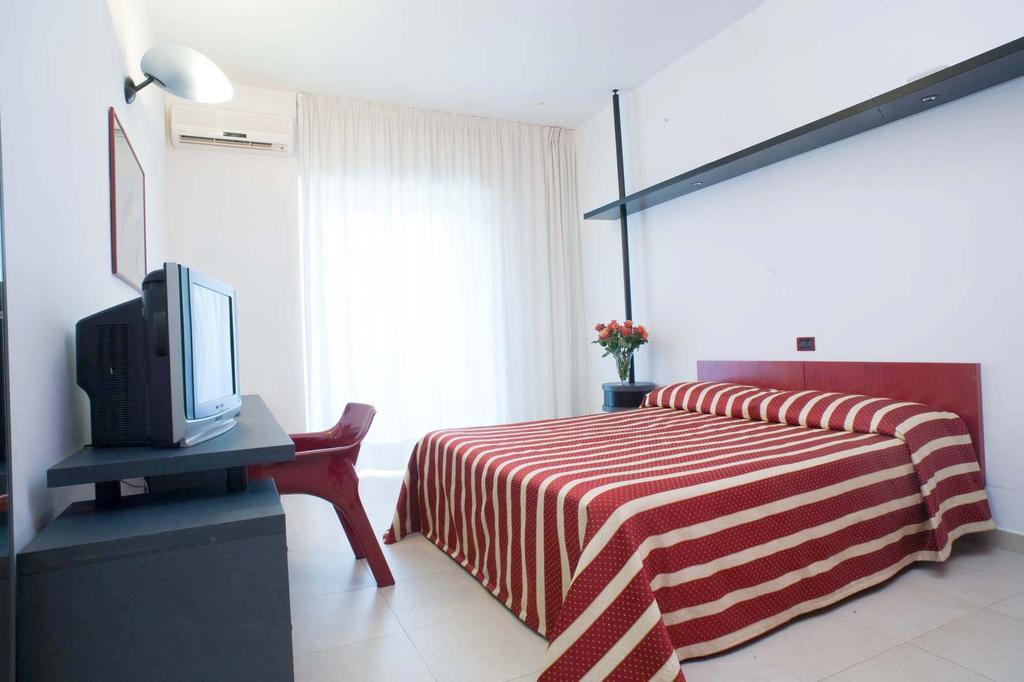 Garden Hotel Molfetta Habitación foto